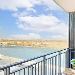Apartment B1 In Yas With Canal View, Abu Dhabi
